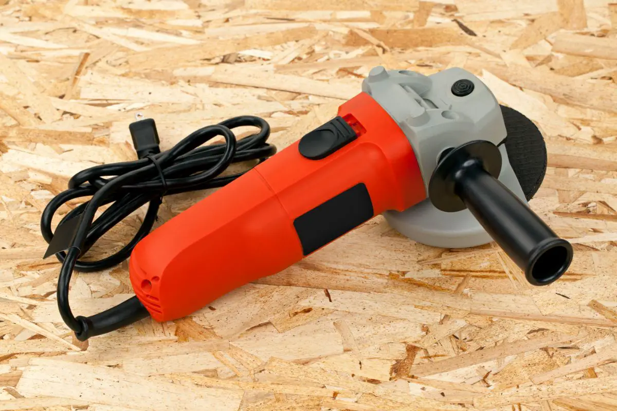 Angle Grinder Vs Oscillating Tool