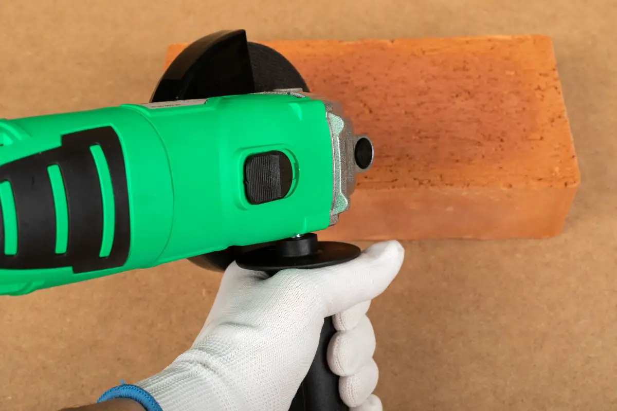 Cut Off Tool Vs Angle Grinder: Which Is Right For You?