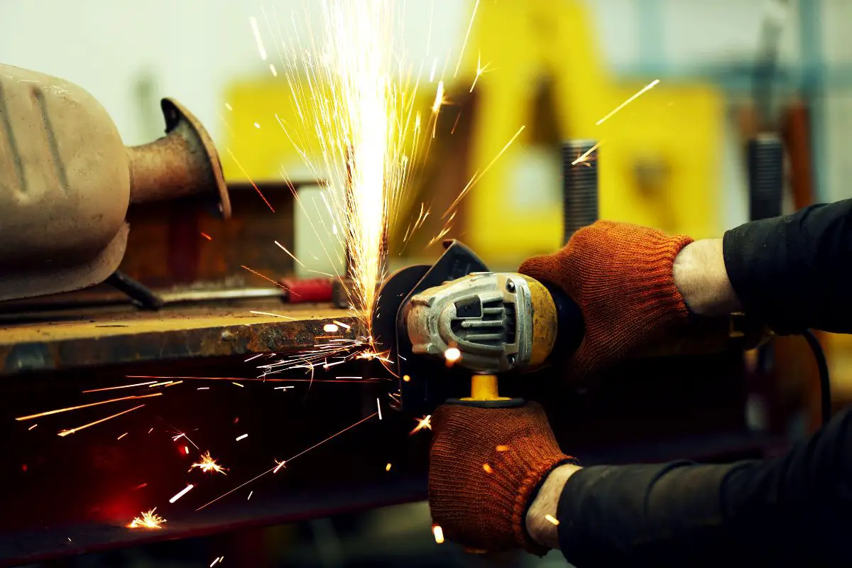 What Is An Angle Grinder? And What Is It Used For?